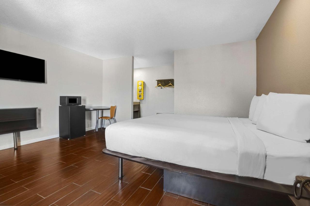 Motel 6-Ukiah, Ca - North Εξωτερικό φωτογραφία